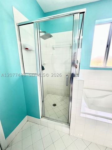 912 NE 35th Ave, Homestead, FL 33033