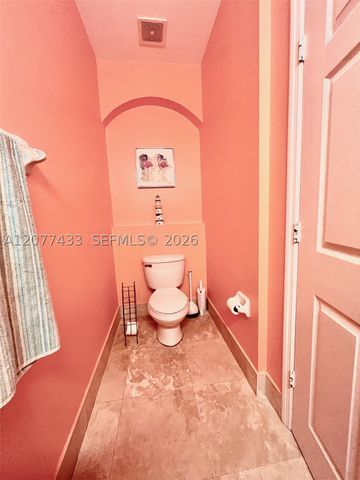 912 NE 35th Ave, Homestead, FL 33033