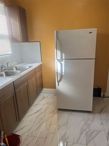 15231 Evanston Street, Detroit, MI 48224