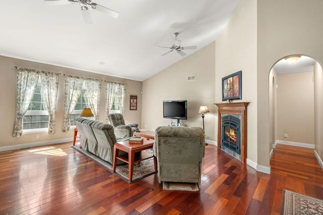 5032 W Concord Drive, La Porte, IN 46350