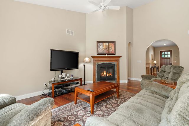 5032 W Concord Drive, La Porte, IN 46350