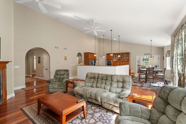 5032 W Concord Drive, La Porte, IN 46350