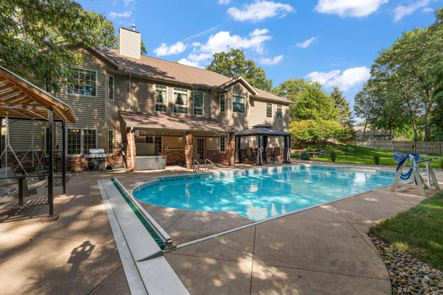5032 W Concord Drive, La Porte, IN 46350
