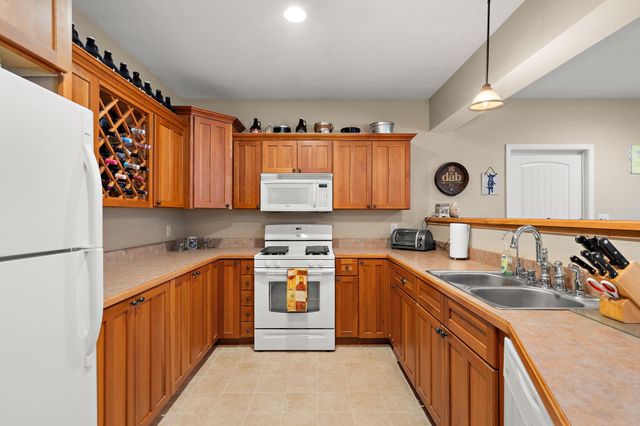 5032 W Concord Drive, La Porte, IN 46350