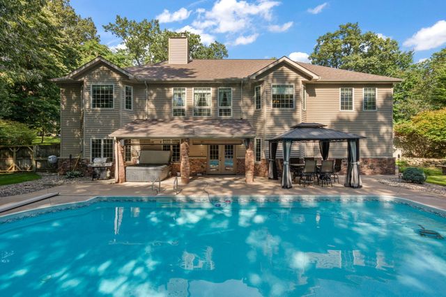 5032 W Concord Drive, La Porte, IN 46350