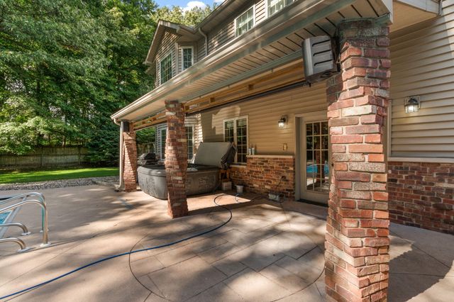 5032 W Concord Drive, La Porte, IN 46350