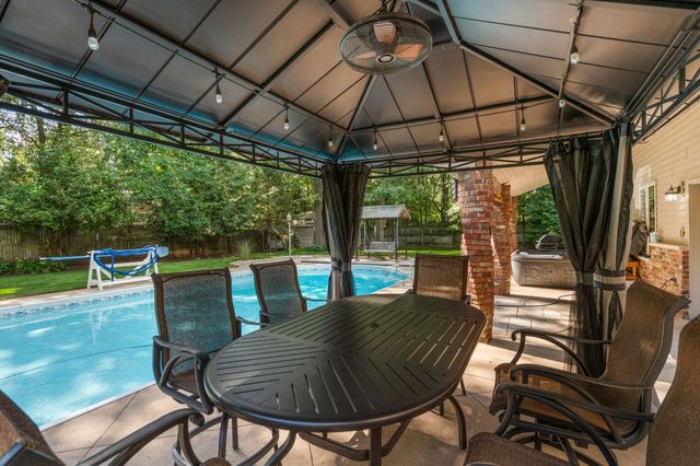 5032 W Concord Drive, La Porte, IN 46350