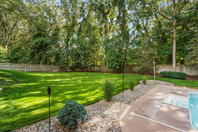 5032 W Concord Drive, La Porte, IN 46350