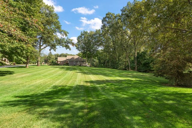 5032 W Concord Drive, La Porte, IN 46350