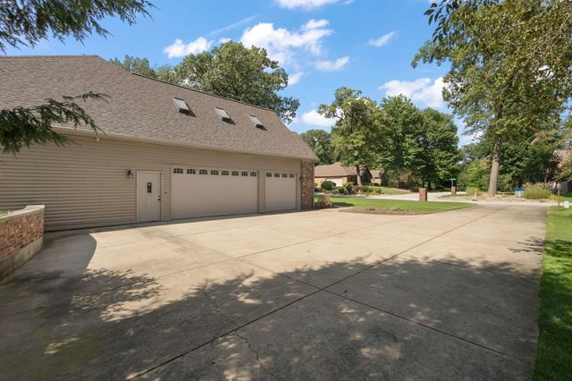 5032 W Concord Drive, La Porte, IN 46350