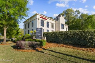 5760 N Interstate 55, 100, Jackson, MS 39211