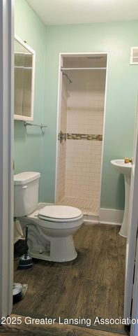 1310 W Maple Street, Lansing, MI 48915