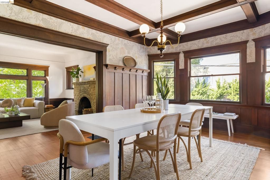 Image 10 of property listing at 248 Mather St, Oakland, CA 94611