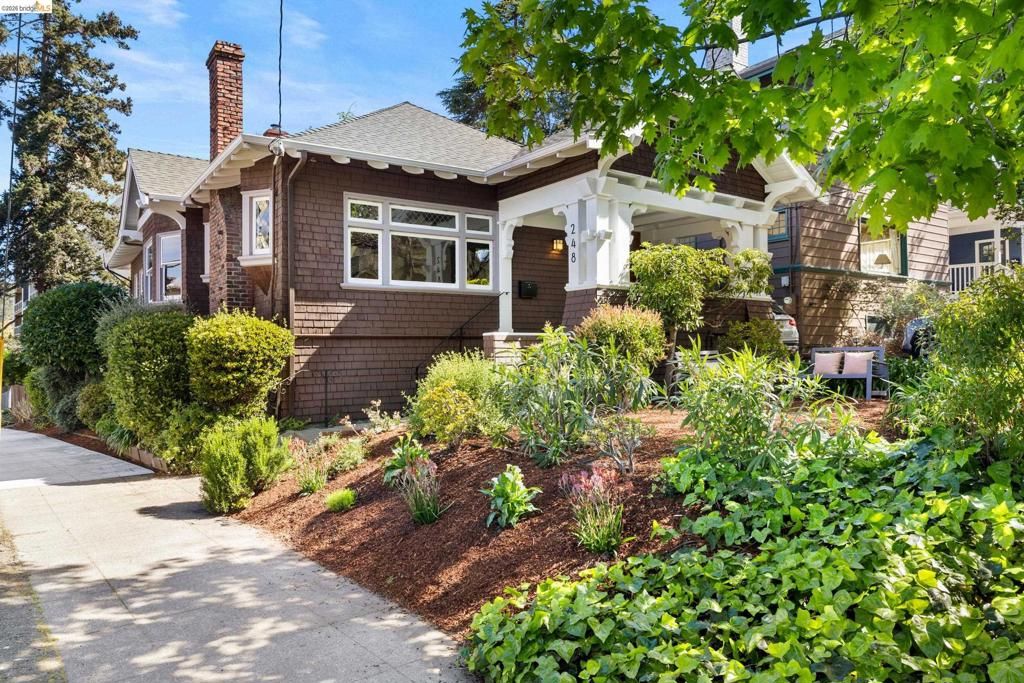 Image 34 of property listing at 248 Mather St, Oakland, CA 94611