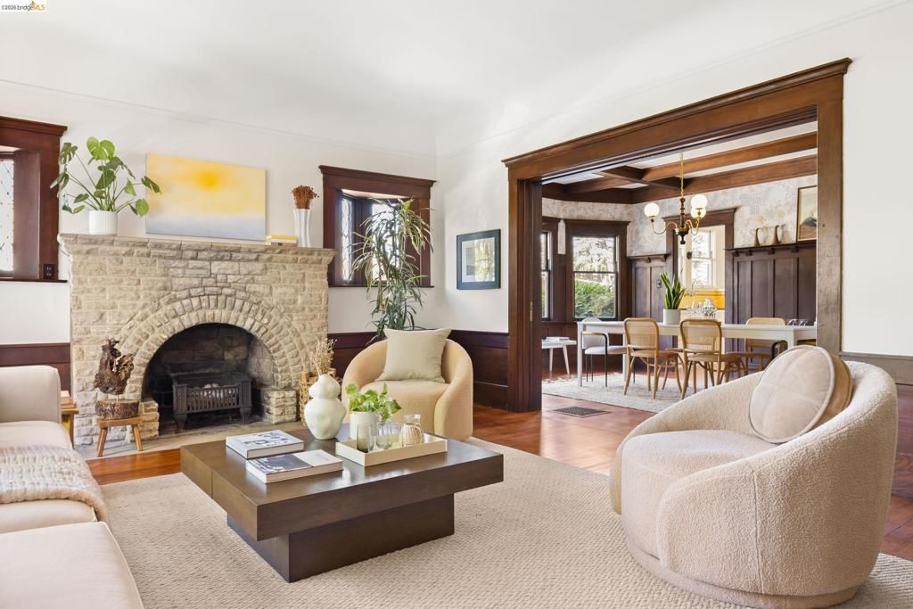 Image 8 of property listing at 248 Mather St, Oakland, CA 94611