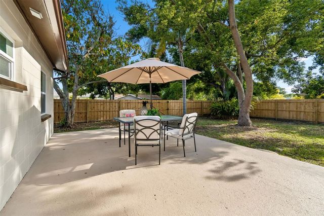2804 FULTON STREET SW, Largo, FL 33774