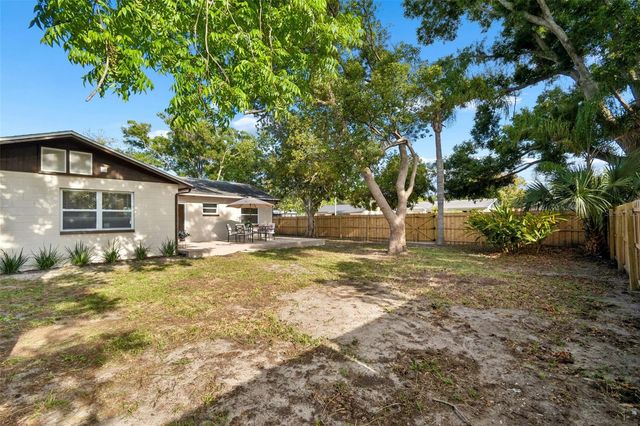 2804 FULTON STREET SW, Largo, FL 33774