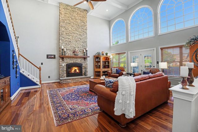 221 HAZELTINE CIR, Blue Bell, PA 19422