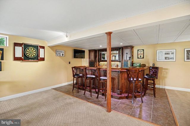 221 HAZELTINE CIR, Blue Bell, PA 19422