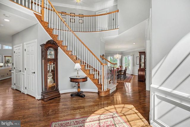 221 HAZELTINE CIR, Blue Bell, PA 19422