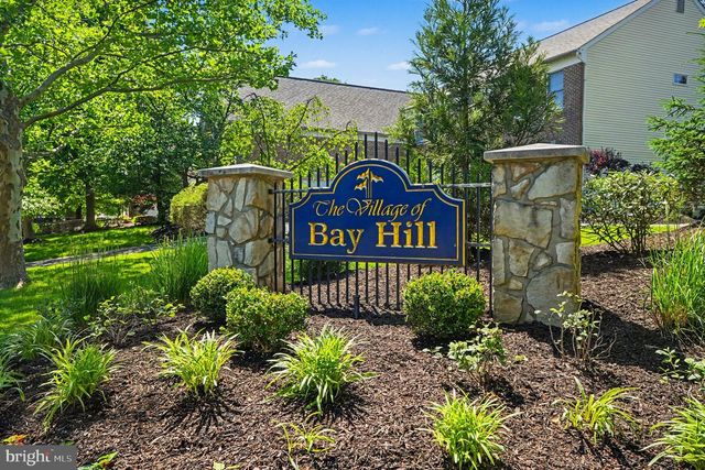 221 HAZELTINE CIR, Blue Bell, PA 19422
