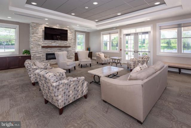 221 HAZELTINE CIR, Blue Bell, PA 19422