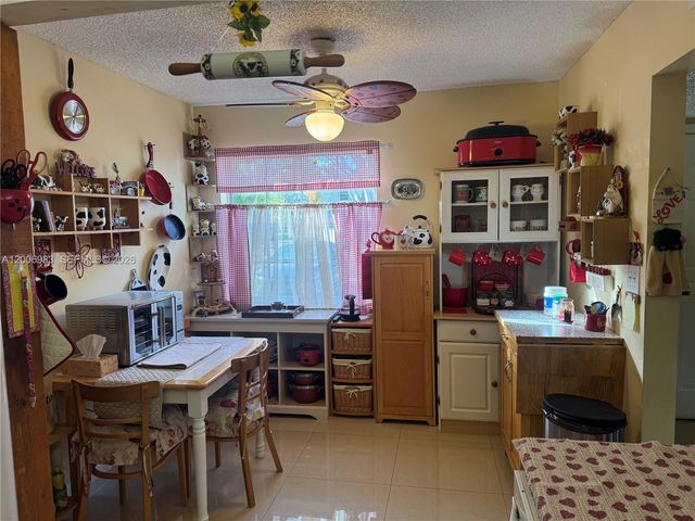 471 NE 210th Circle Terrace 103, Miami, FL 33179
