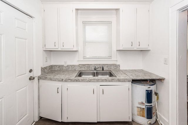 2620 Woodlawn Avenue, North Charleston, SC 29405