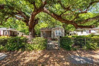 2620 Woodlawn Avenue, North Charleston, SC 29405