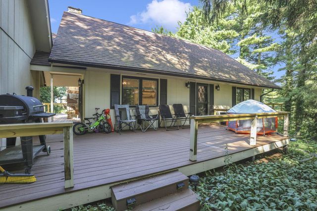 406 Crabapple Drive, Howard, OH 43028
