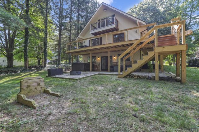 406 Crabapple Drive, Howard, OH 43028