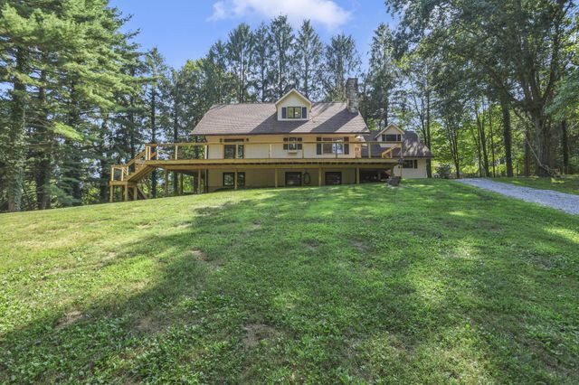 406 Crabapple Drive, Howard, OH 43028