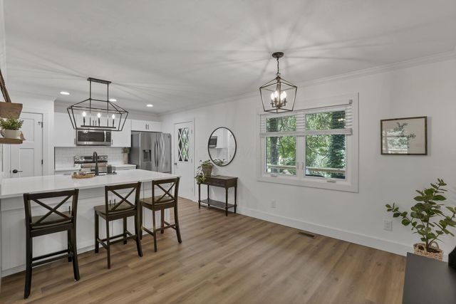 406 Crabapple Drive, Howard, OH 43028