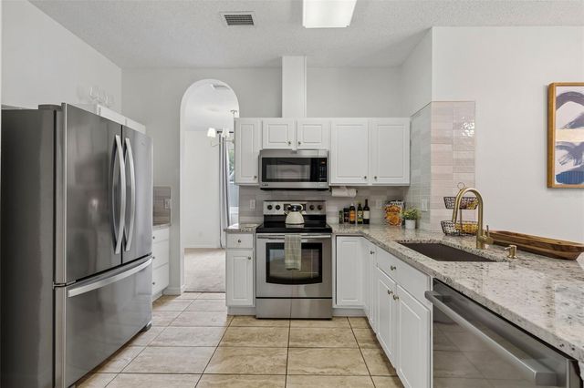 19029 CHEMILLE DRIVE, Lutz, FL 33558