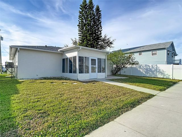 13820 MELANIE AVENUE, Hudson, FL 34667