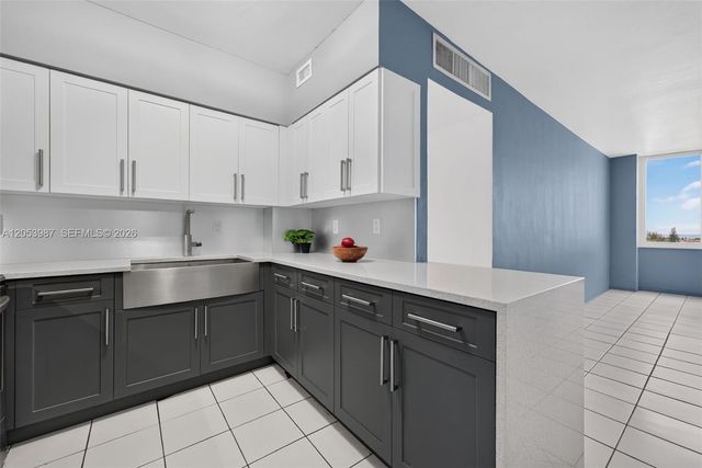 7441 Wayne Avenue 8G, Miami Beach, FL 33141