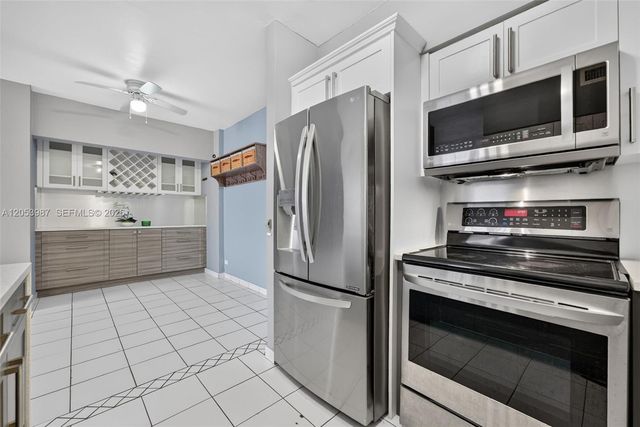 7441 Wayne Avenue 8G, Miami Beach, FL 33141