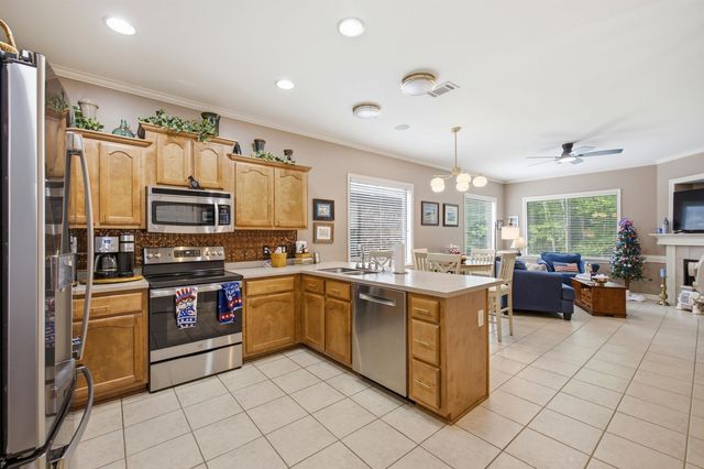 10124 SERENITY LN, Lakeland, TN 38002