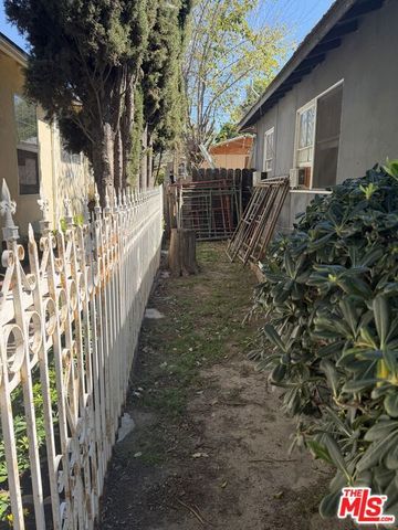 6250 Halbrent Avenue, Van Nuys (los Angeles), CA 91411