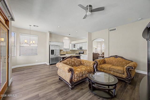 6526 W ORAIBI Drive, Glendale, AZ 85308