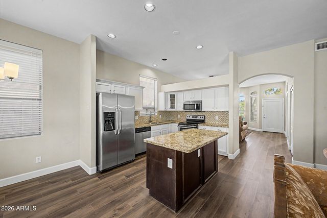 6526 W ORAIBI Drive, Glendale, AZ 85308