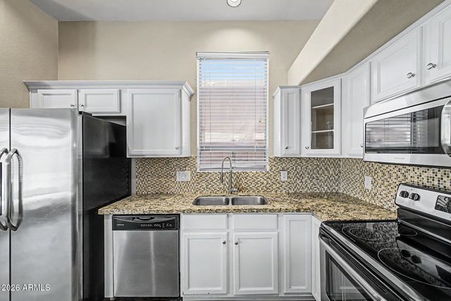 6526 W ORAIBI Drive, Glendale, AZ 85308