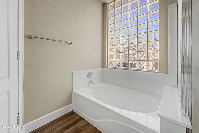6526 W ORAIBI Drive, Glendale, AZ 85308
