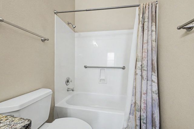 6526 W ORAIBI Drive, Glendale, AZ 85308