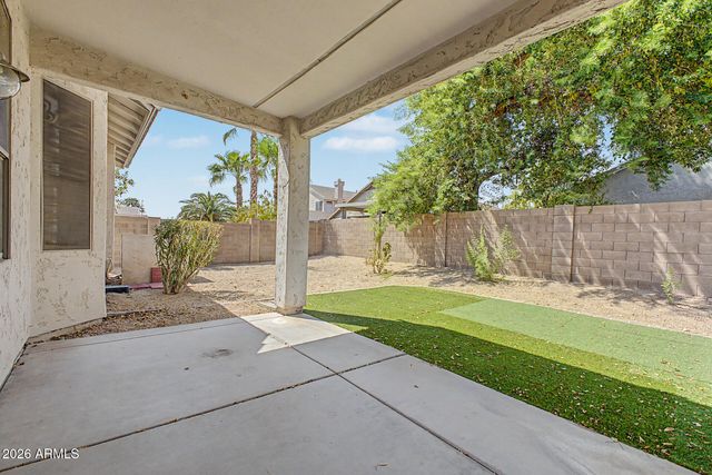 6526 W ORAIBI Drive, Glendale, AZ 85308