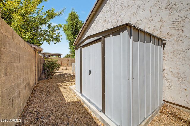 6526 W ORAIBI Drive, Glendale, AZ 85308