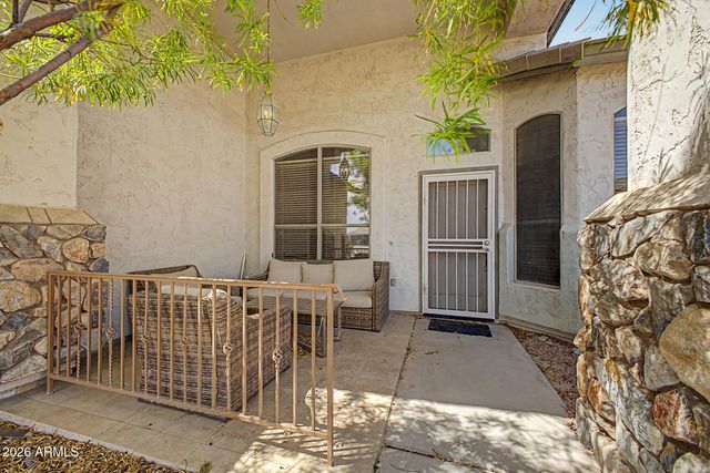 6526 W ORAIBI Drive, Glendale, AZ 85308