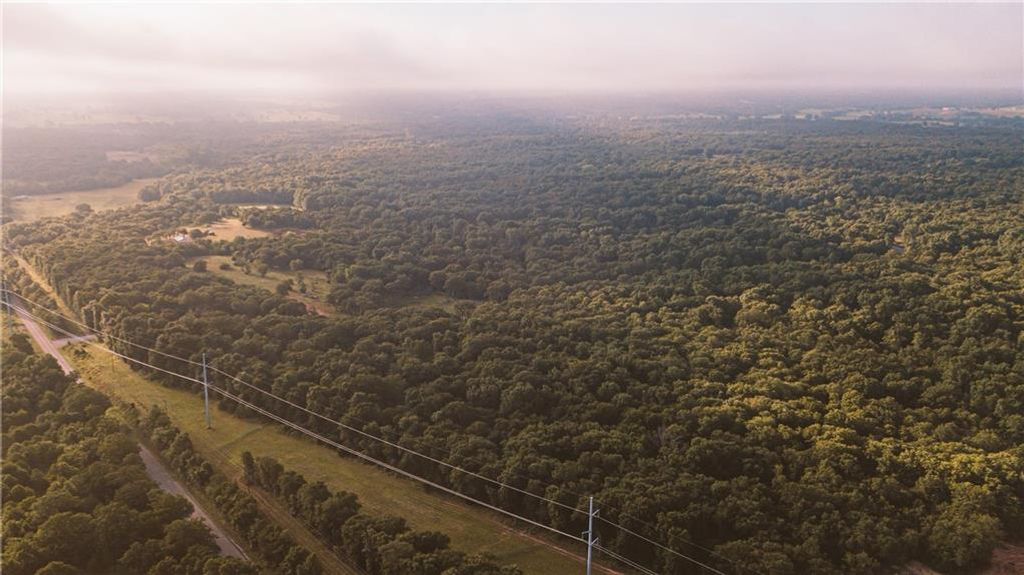 Ridge Creek Road, Tribbey, OK 74852