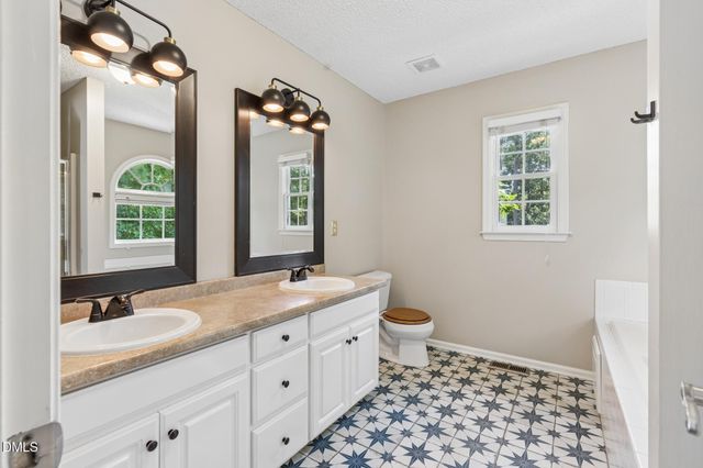 5931 Royal Coach Court, Raleigh, NC 27612