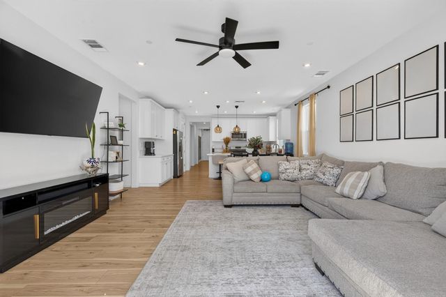 10018 Mont Blanc Lane, Stockton, CA 95219